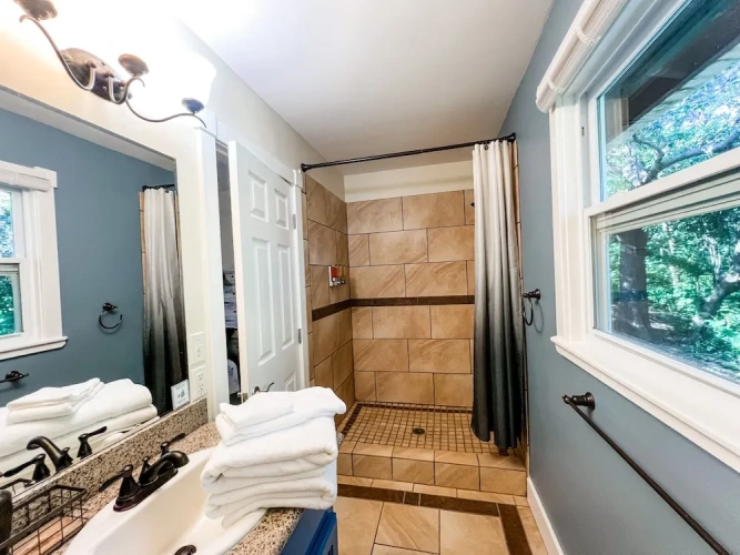 1 Bedroom Deluxe Suite with garden view