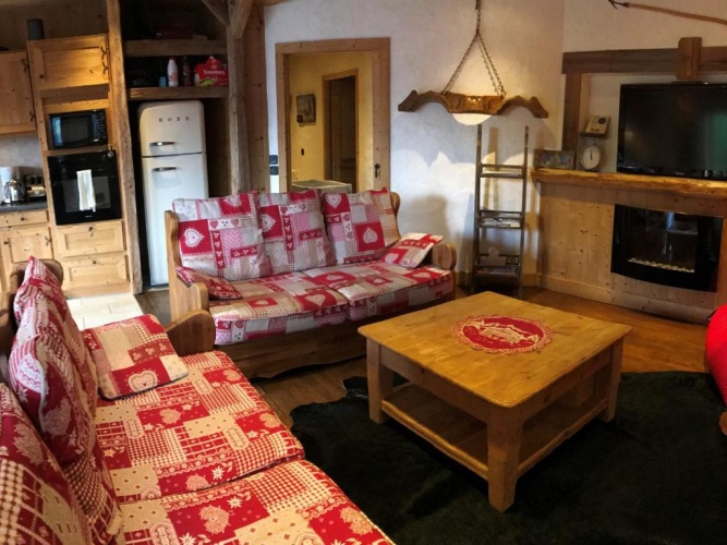 3 Bedrooms Chalet