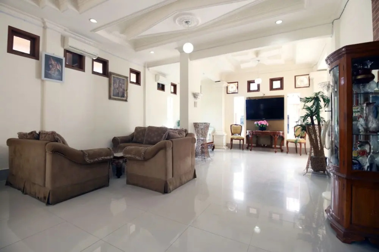 Airy Baruga DI Panjaitan 339 Kendari