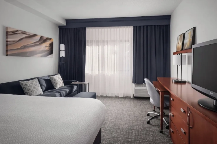 Standard Double room with balcony