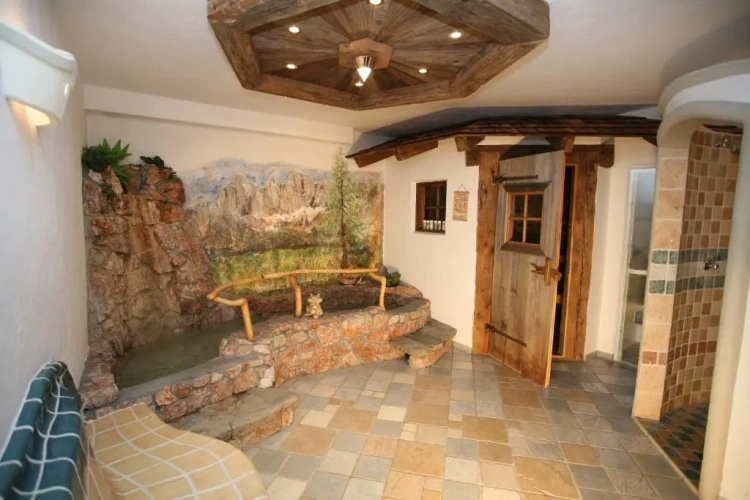 3 Bedrooms Apartment