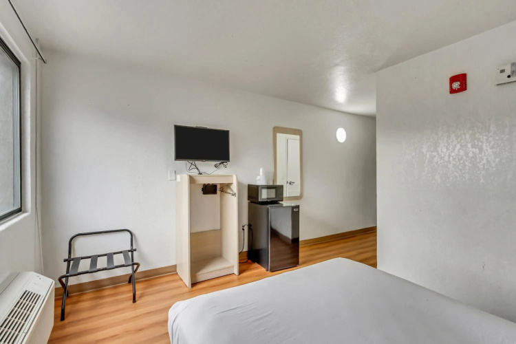 Motel 6 Ogden, UT- Downtown