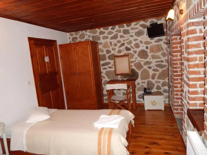 Economy Twin room
