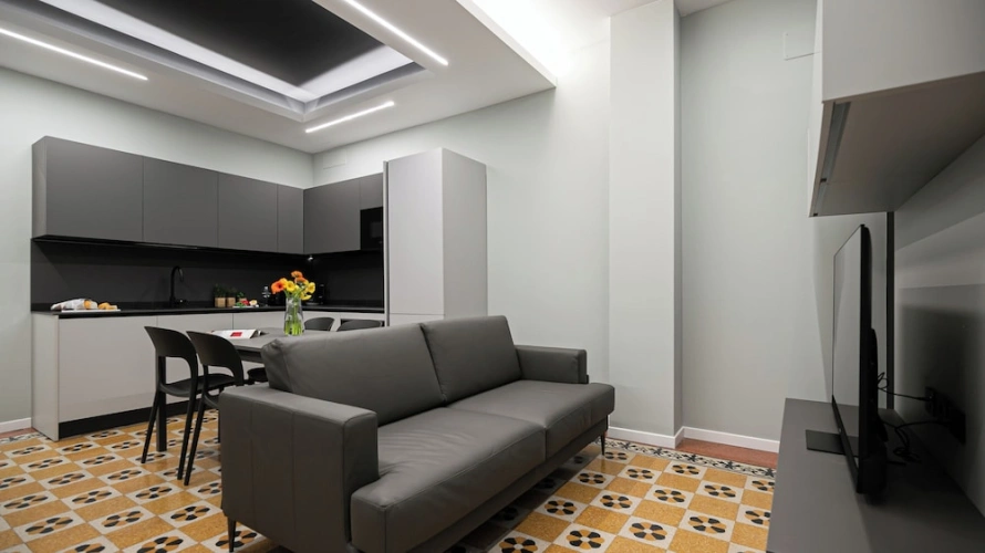 2 Bedrooms Apartment