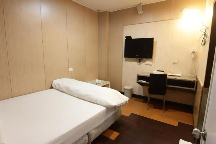 Baoshan Hotel