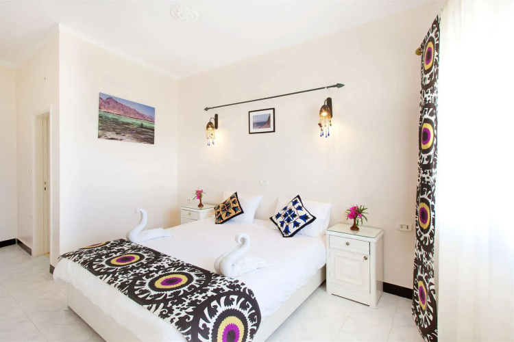 Coral Coast Hotel