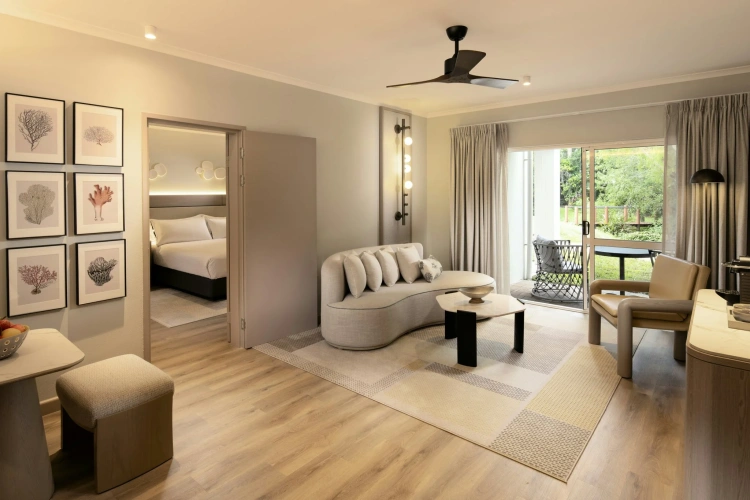 Deluxe Suite with pool view
