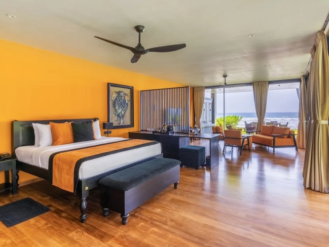 Deluxe Suite