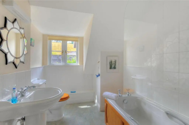 1 Woodroffe Meadow