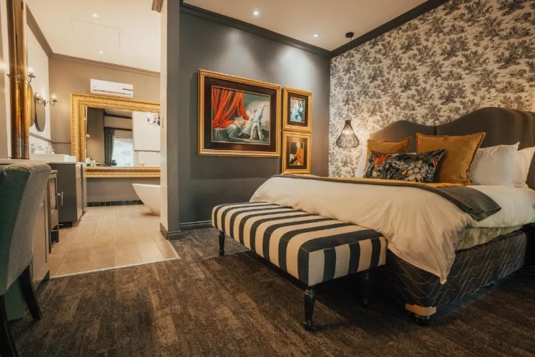 Twin Suite