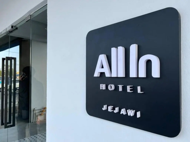 All In Hotel