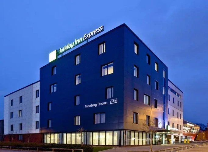1 Bedroom Suite