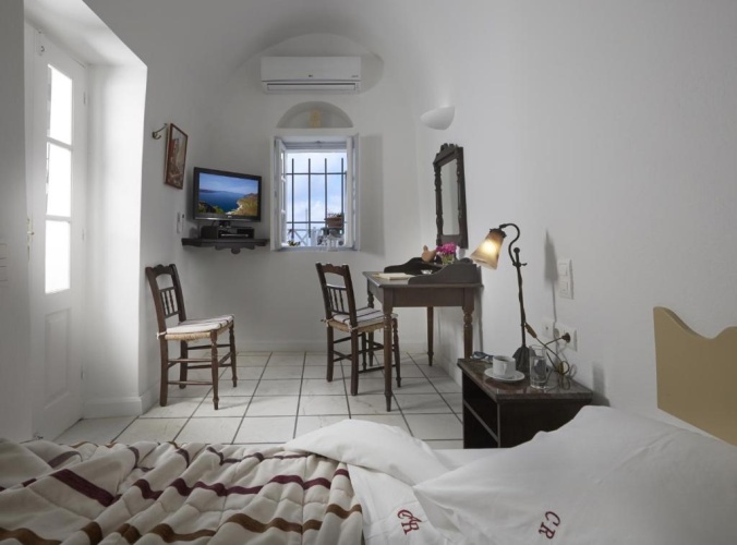Economy Suite with mountain view