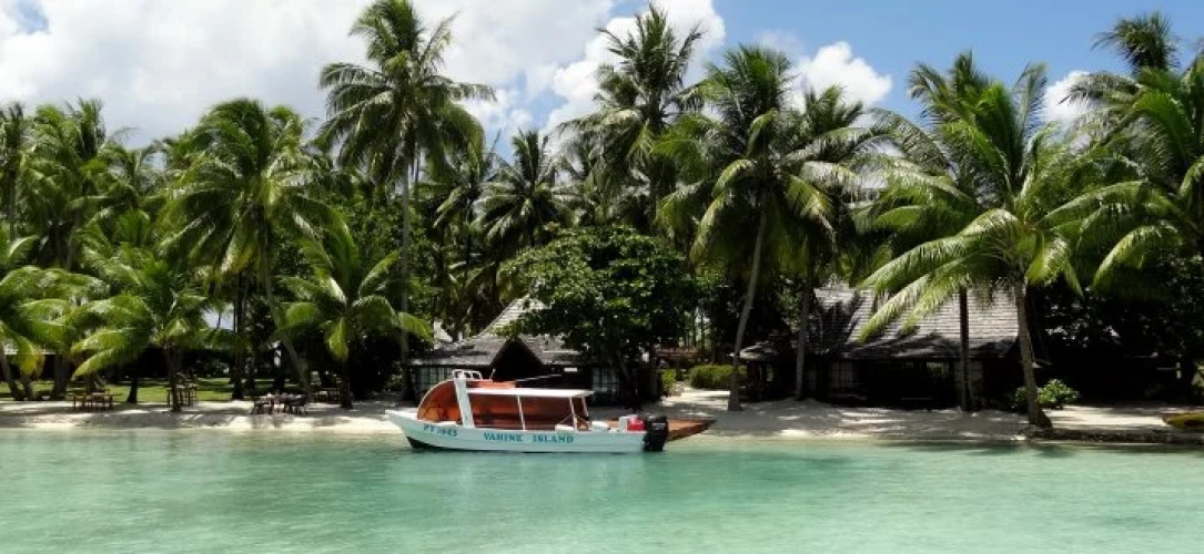 Vahine Island
