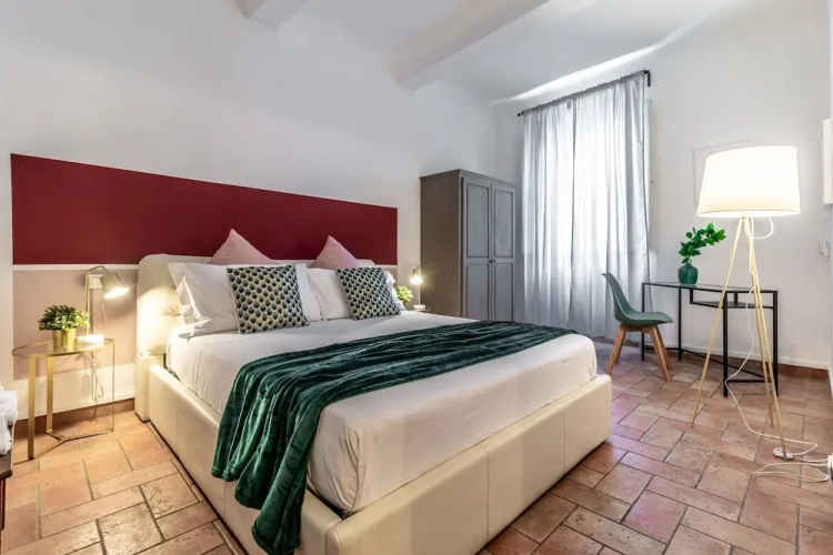 3 Bedrooms Apartment
