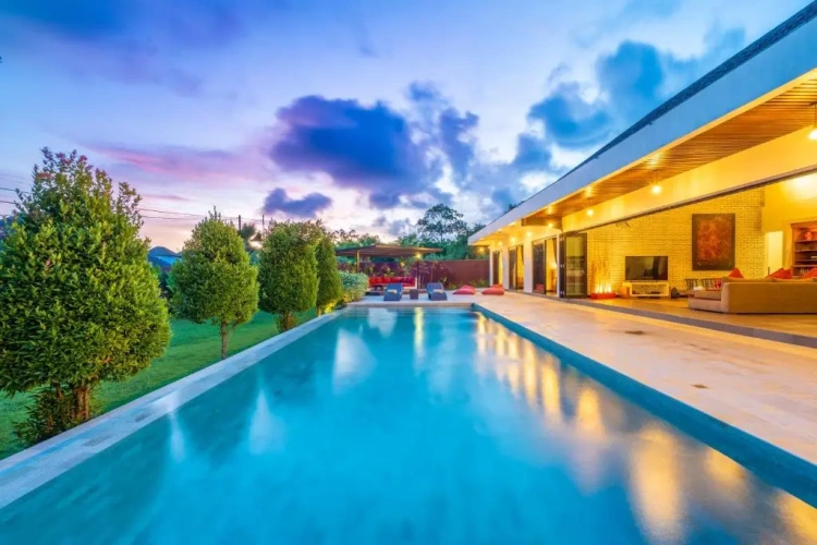 Deluxe Villa