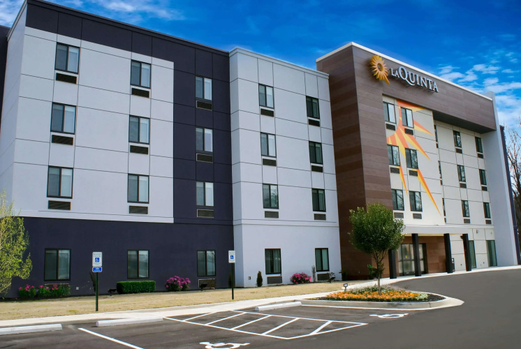 La Quinta Inn & Suites By Wyndham Memphis East - Memphis, TN