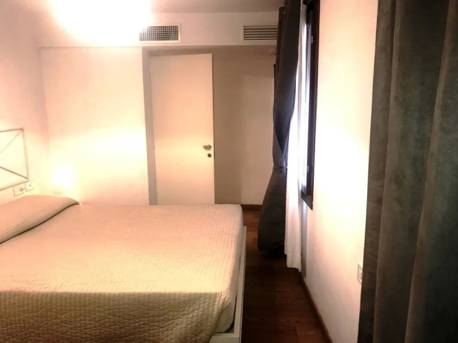Modern Apartment in Venice GF