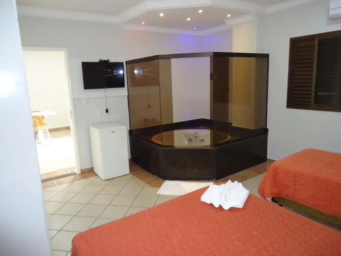 Big Executive Hotel