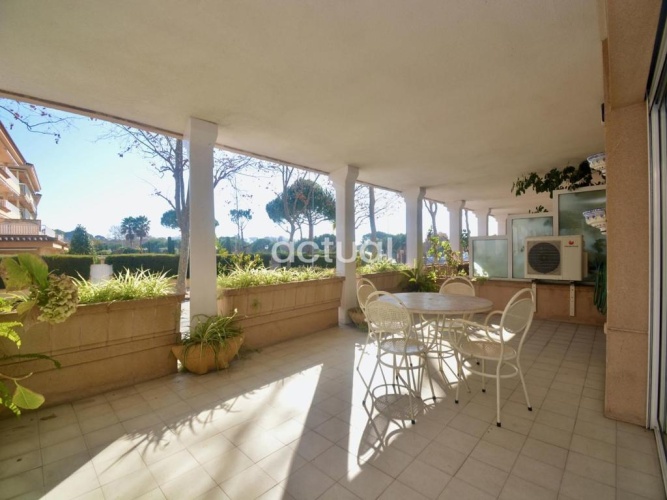 3 Bedrooms Apartment