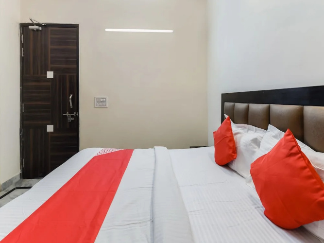 OYO 22968 Devanshi Residency
