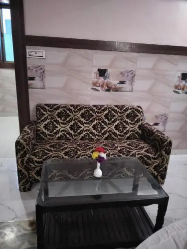 HOTELSHAHENSHAH