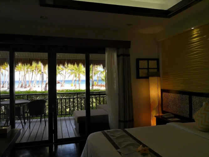 Suite with balcony and with view