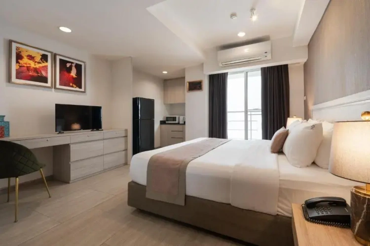 Executive Studio
