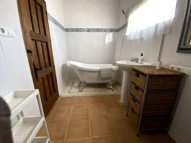 3 Bed Lodge - Sleeps 6 - Pool - Terrace - Parking