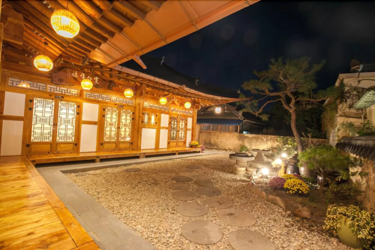 Jeonju Samrakcheon Pension