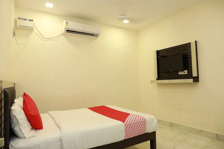 Oyo 43895 Udipi Home