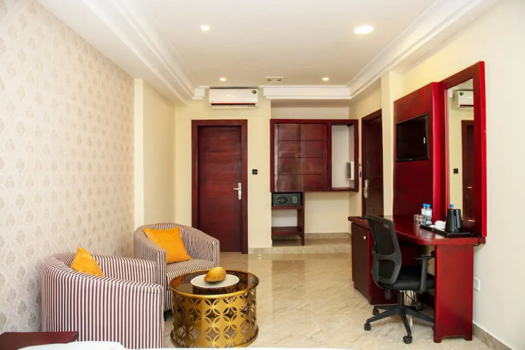 El Doria Hotel