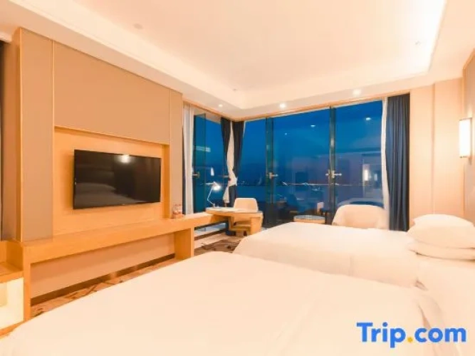Deluxe Double room with lake view