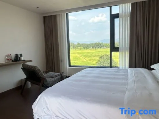Standard Double room with view