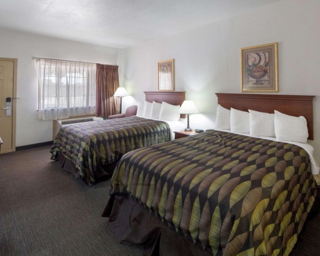 Quadruple Suite