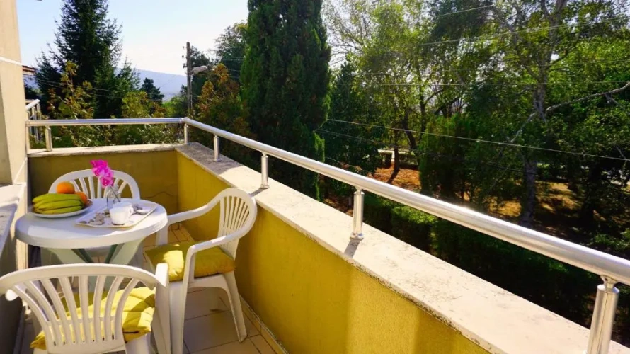 Apartment with balcony