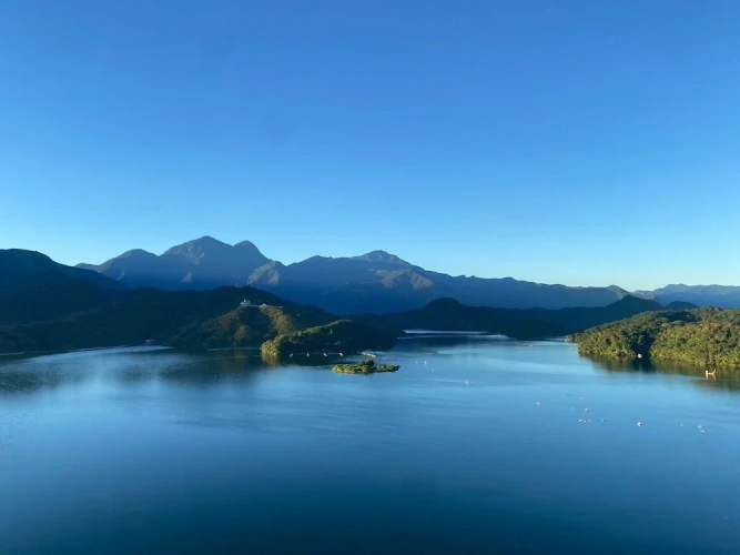 Deluxe Double room with balcony and with lake view