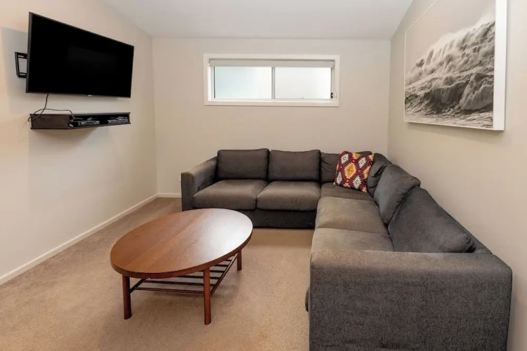 2 Bedrooms Standard Family room with balcony