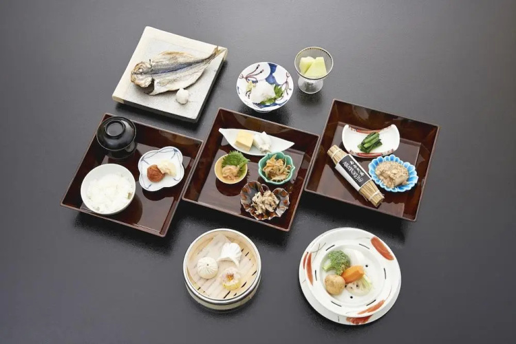 Atami Keienn