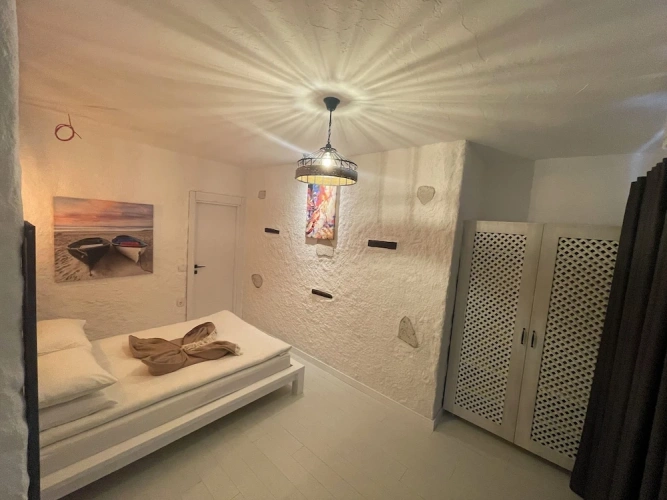 Comfort room