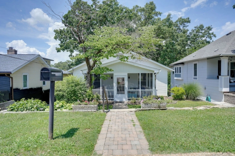 2 Bedrooms Cottage