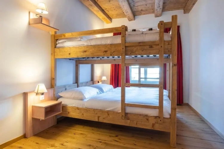 Classic Quadruple room
