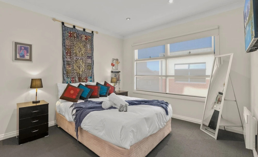 StayCentral - Tranquil Townhouse