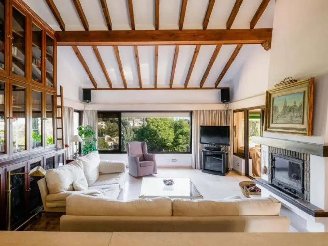 Cosy 5 Bedroom villa