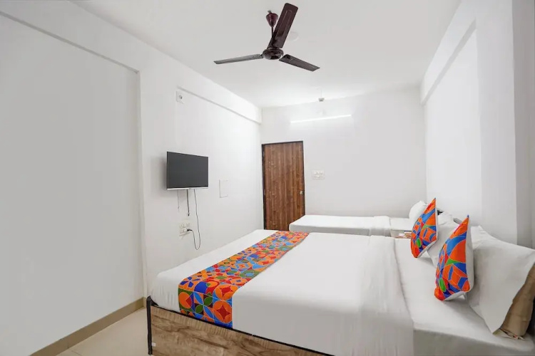 Fabhotel Relax