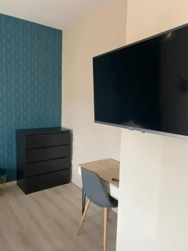 Deluxe Studio