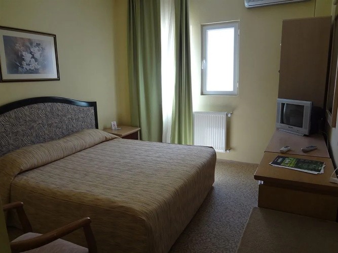 Floria Hotel
