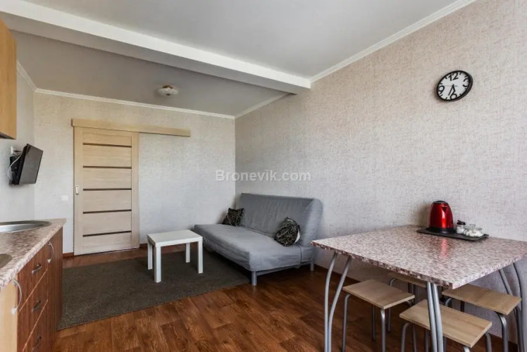 Фотография номера квартиры KluchnikOFF (КлючникОФФ)  на улице Георгия Димитрова