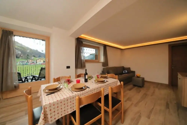 Family Apartment with balcony