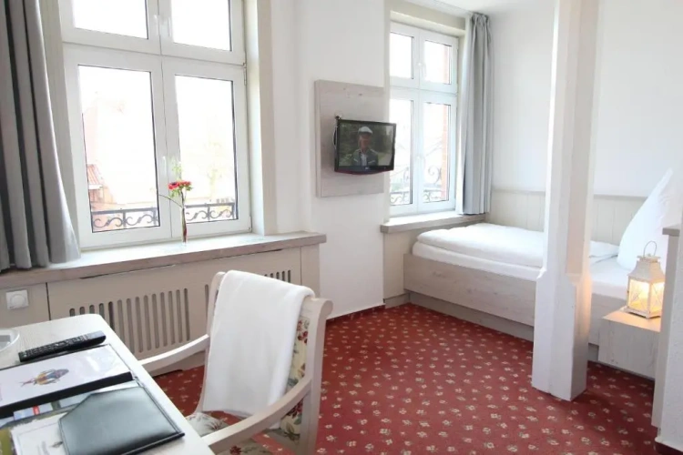 Standard Double room with view